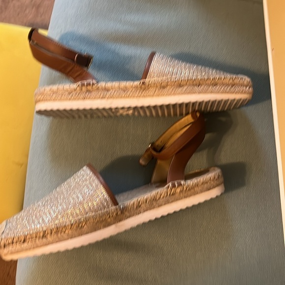 MK Ankle Strap Sandals - Picture 4 of 4